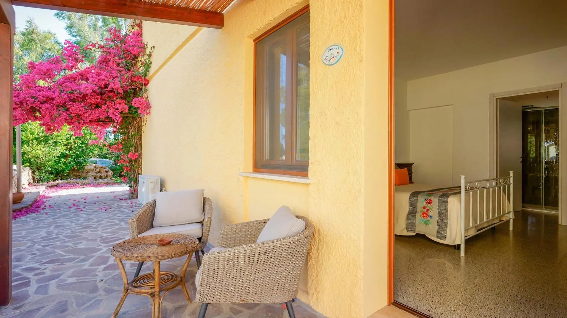 Agriturismo La Genziana Alguer 0*,  Italia